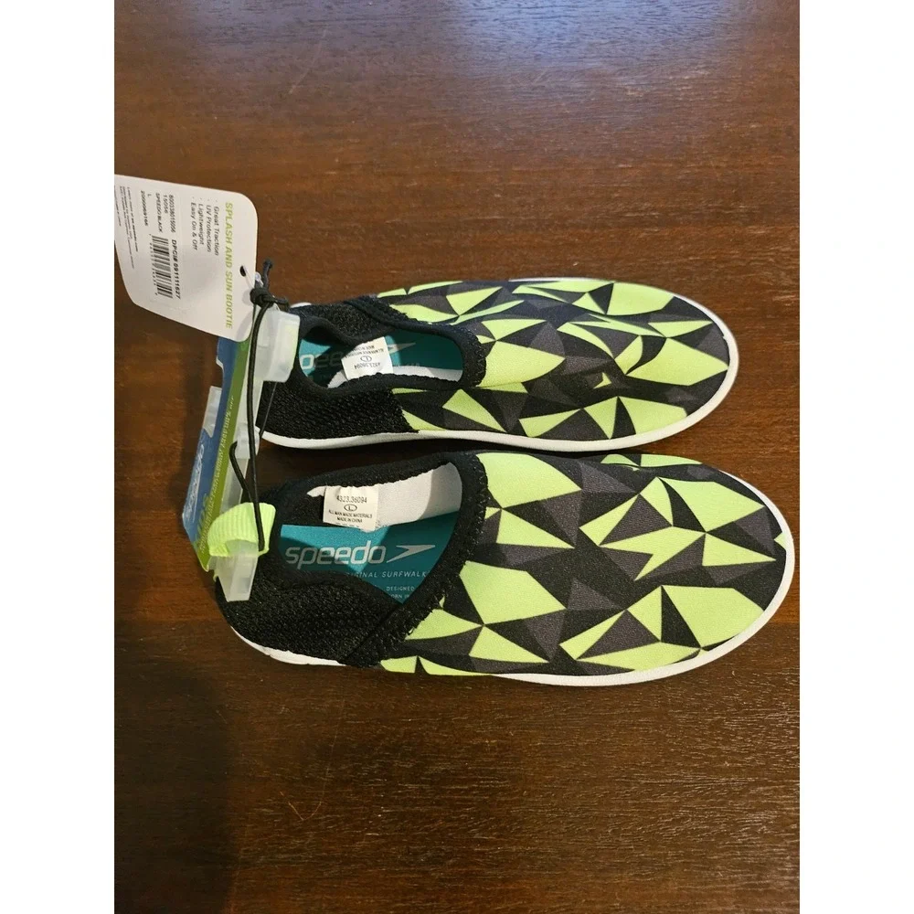 NWT Speedo Green Black Splash And‎ Sun Water Shoes ~ Size L (9/10)